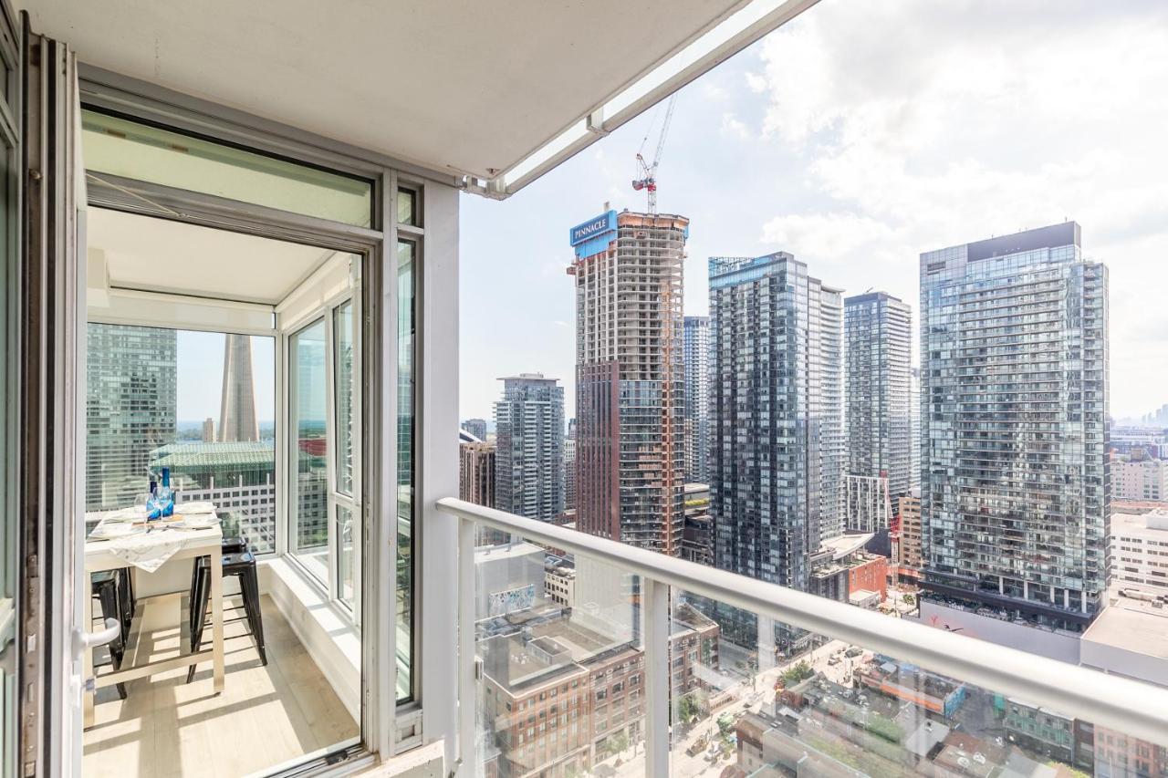 Luxury 2 Bedroom In The Heart Of Entertainment District - City Skyline View & Balcony Toronto Zewnętrze zdjęcie